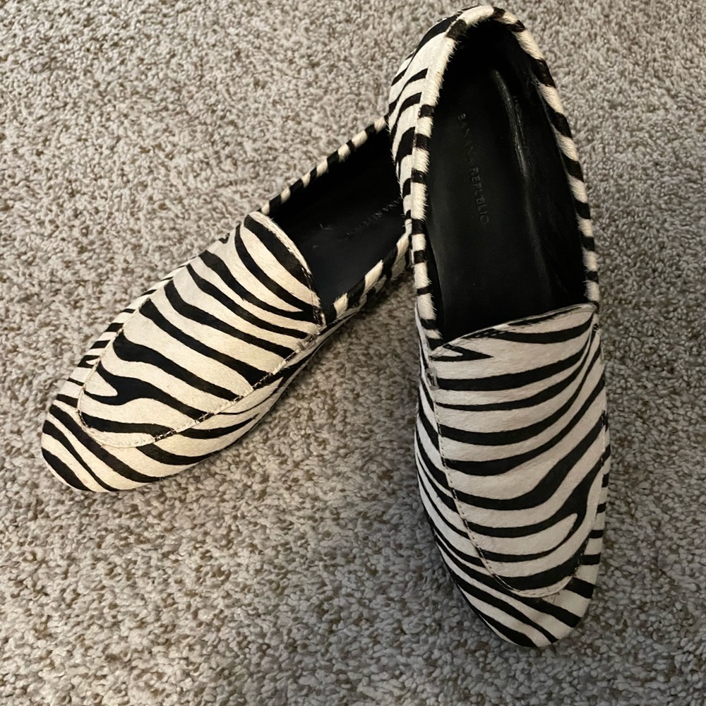Zebra banana republic shoes